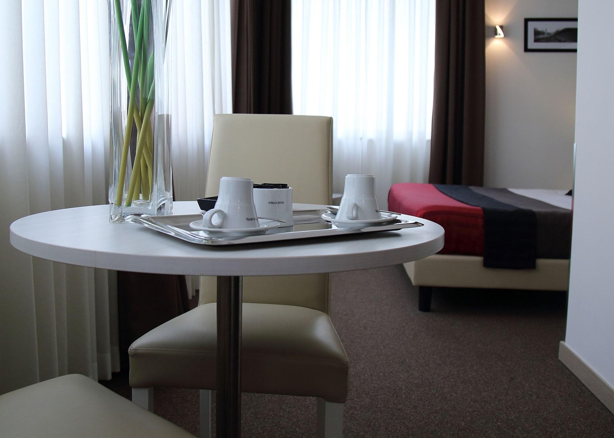 Stelle Hotel The Businest Neapel Exterior foto