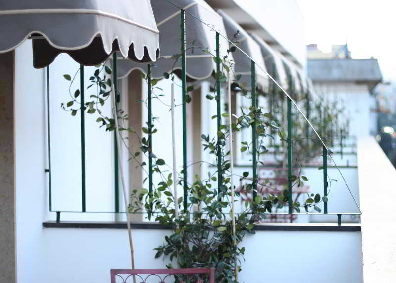 Stelle Hotel The Businest Neapel Exterior foto